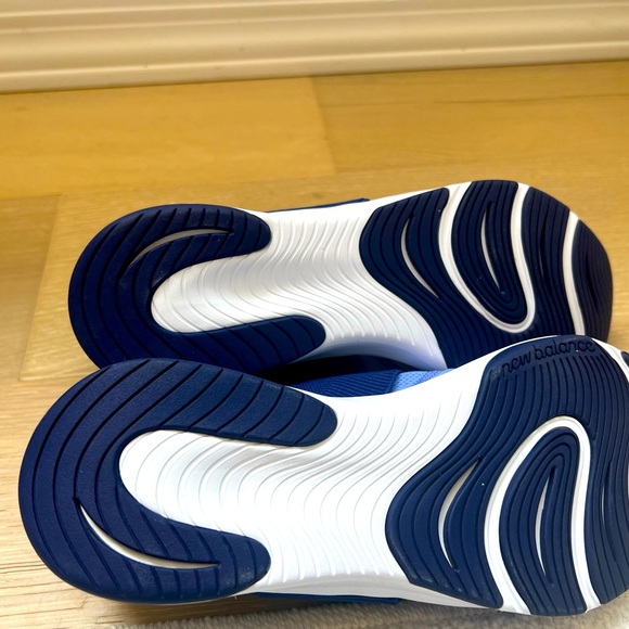 NWOT BALANCE DYNASOFT NERGIZE V3 - Picture 3 of 5